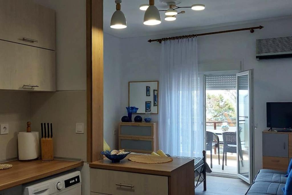 Sun & Sea : Malaki Seaside Apartment Exterior photo