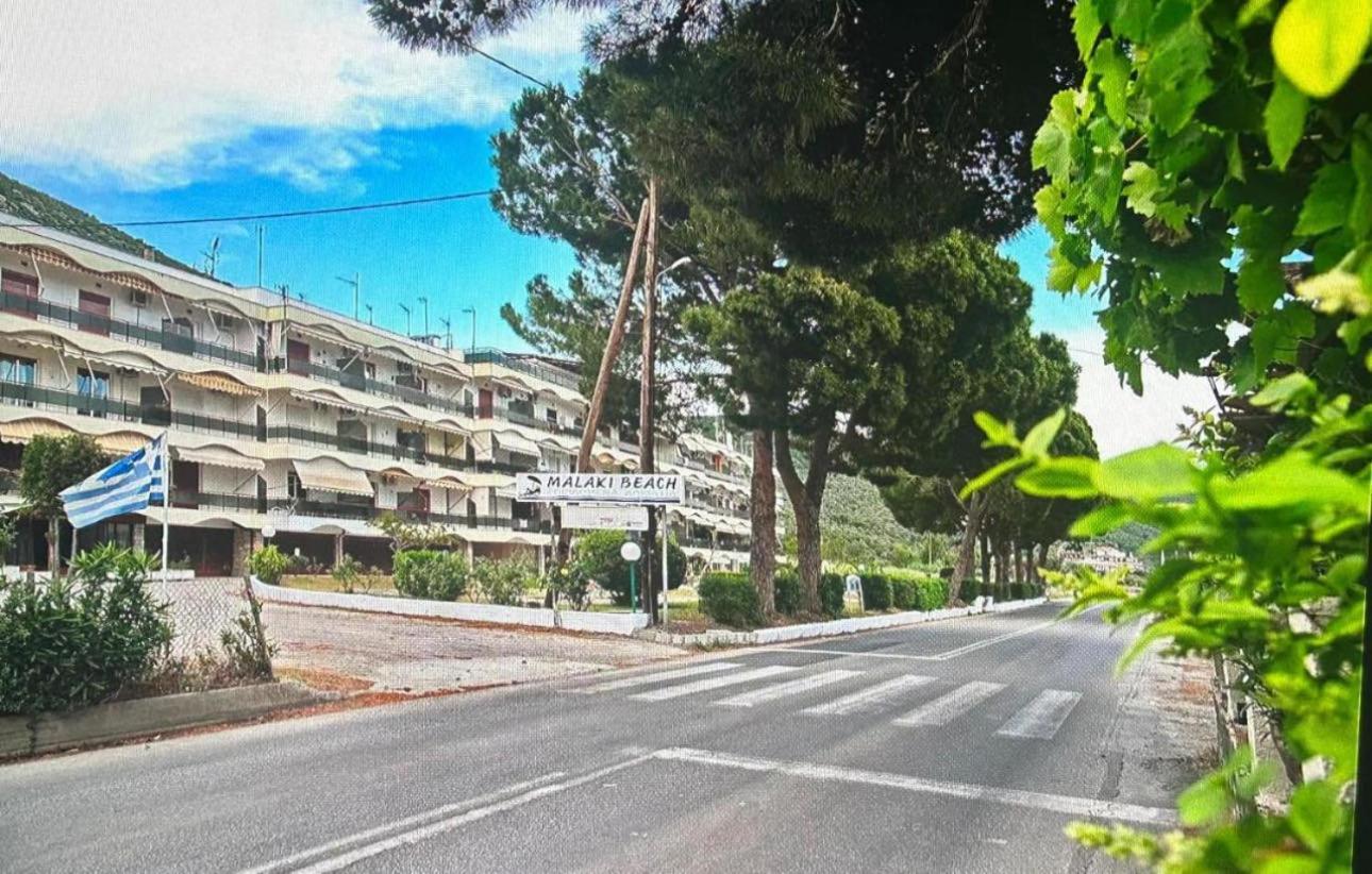 Sun & Sea : Malaki Seaside Apartment Exterior photo